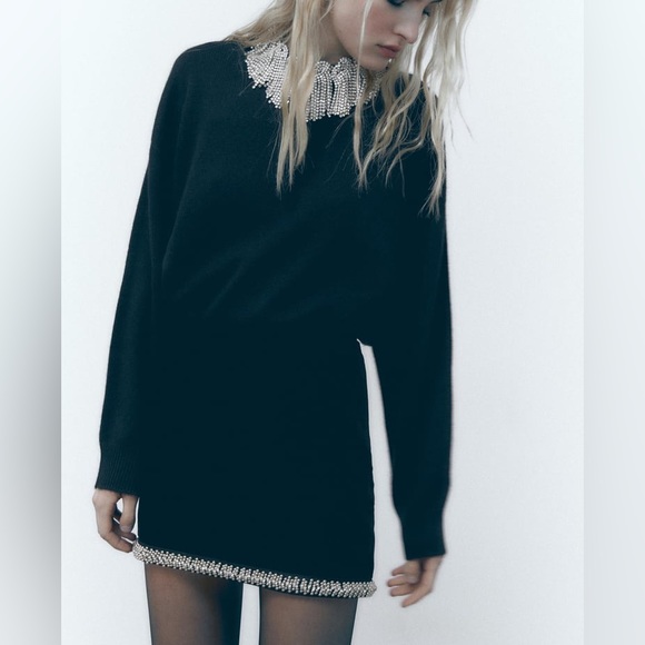SO ME Rhinestone Ribbon Velvet Skirt